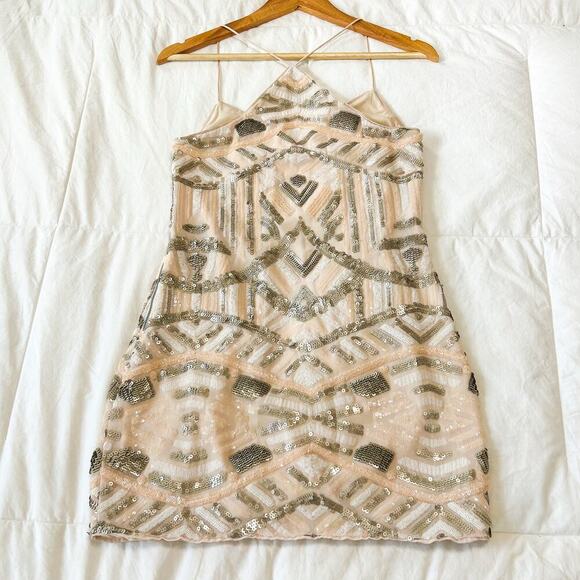 NWOT Saylor Talia Revolve Sequin Geometric Mini Dress XS Nude Sparkle Party - Picture 5 of 7